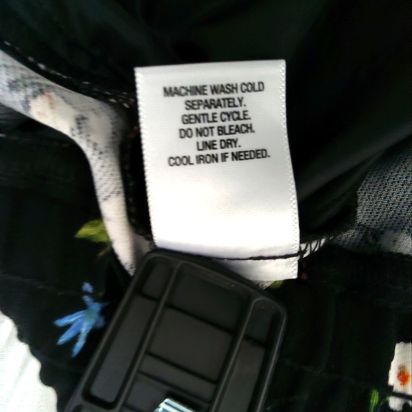 ROZ & ALI Pants 1X - Picture 10 of 11